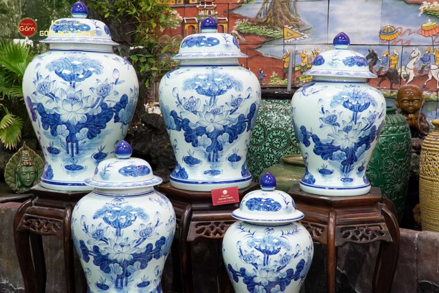 Chóe Men Lam Vẽ Tay Họa Tiết Hoa Sen Trắng