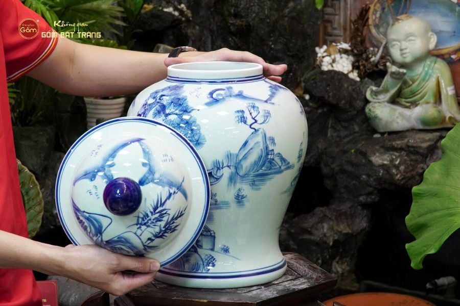 Chóe Men Lam Họa Tiết Chùa Sơn Thủy
