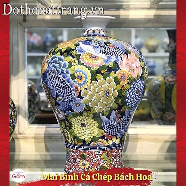 Cách chọn và cắm nụ tầm xuân bằng bình gốm trang trí ngày Tết