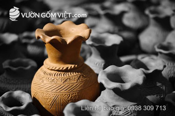 Giá bình hoa gốm đất đỏ bao nhiêu tiền? Mua ở đâu?