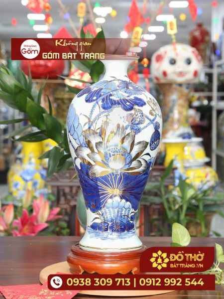 Những mẫu bình hoa gốm sứ đẹp làm quà tặng ngày Tết