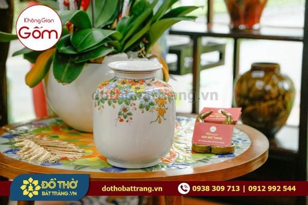 Gợi ý các mẫu hoa cắm bình đẹp, sang trọng chưng Tết