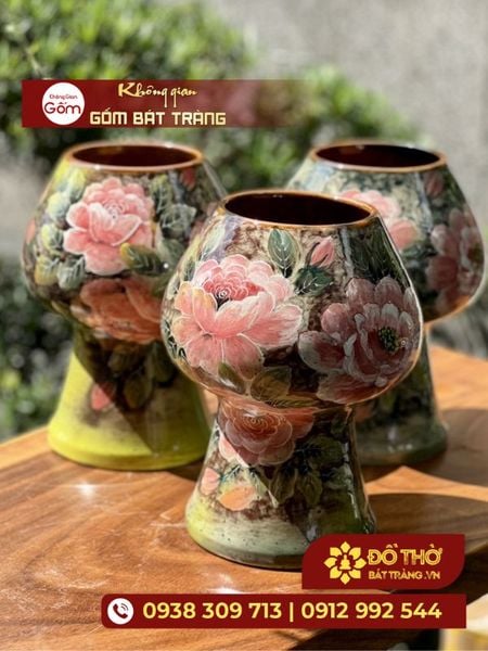 Cành hoa mận rừng cắm bình độc lạ thú chơi Tết của người Hà Thành