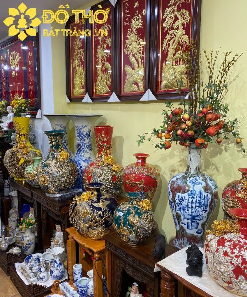 Top 5+ mẫu bình hoa trang trí Tết bằng gốm sứ mới lạ và độc đáo nhất