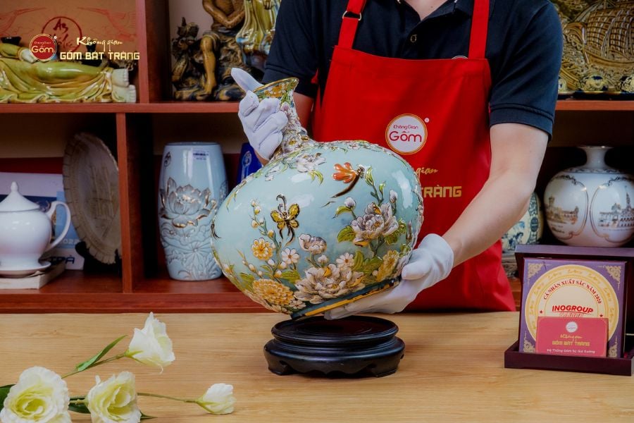 Quả Hút Lộc Cổ Dài Đắp Nổi Vẽ Vàng Ngàn Hoa