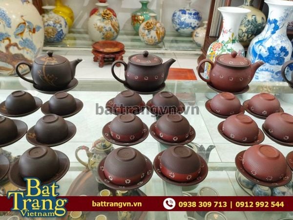 Mua quà tặng tân gia hcm hợp phong thủy ở đâu giá tốt?