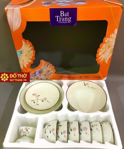 Mua quà tặng tết giá rẻ cho nhân viên công ty