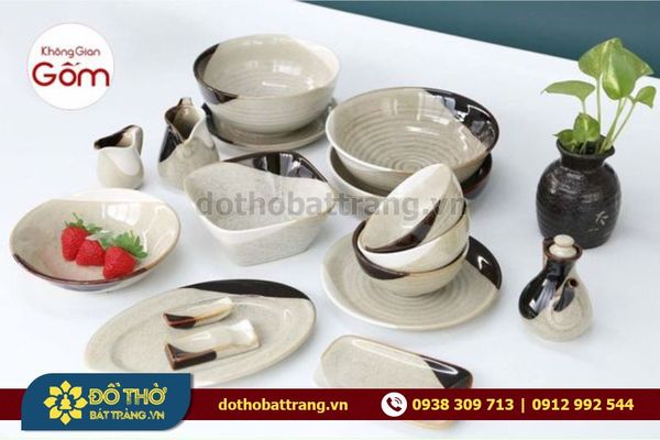 Quà tặng Tết – Các mẫu bình hoa gốm sứ đẹp tặng đối tác