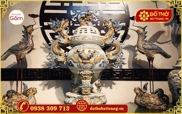 Bộ đồ thờ gia tiên gốm Bát Tràng bao gồm những gì