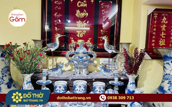 Đồ thờ gốm sứ Bát Tràng và mẹo vệ sinh đúng cách