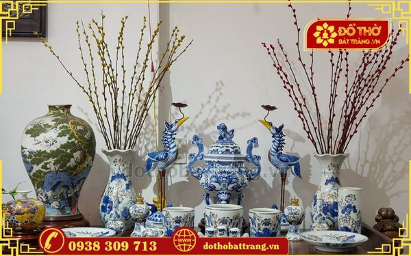 Mua đồ thờ gốm sứ Bát Tràng cho gia chủ mệnh Kim