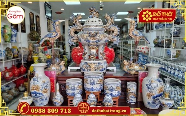 Mẫu bàn thờ gia tiên đơn giản mà sang trọng cho mọi gia đình