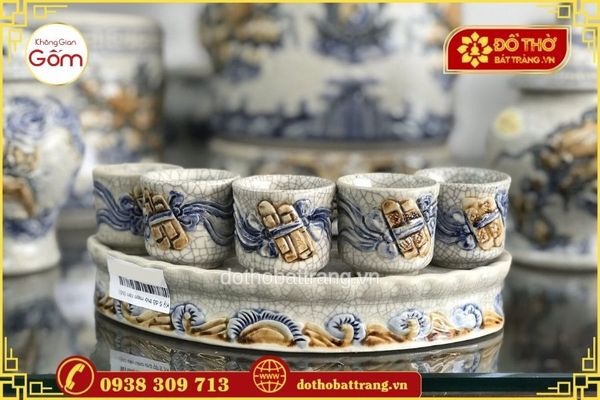 Hoa văn cuốn thư trên đồ thờ Bát Tràng có ý nghĩa gì?