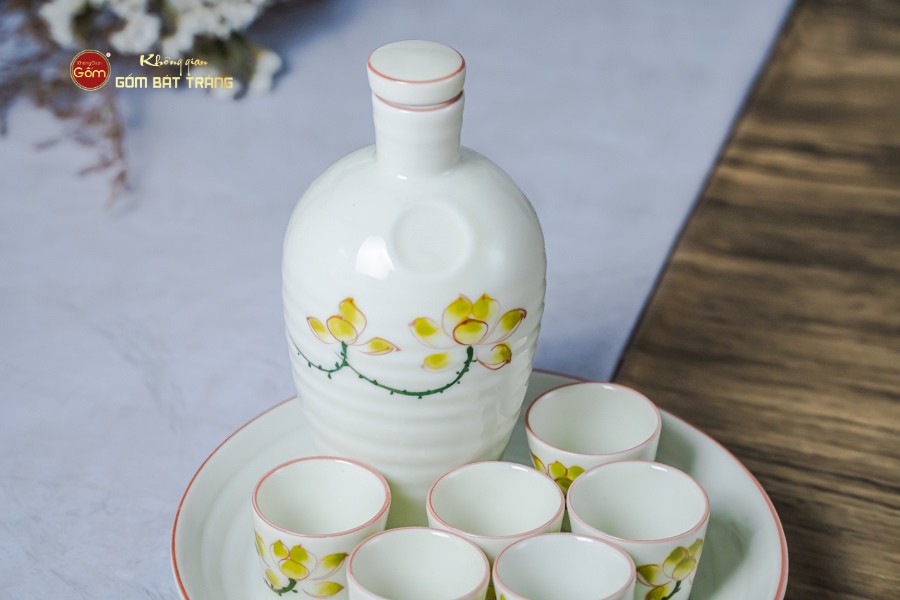 Bộ Nậm Rượu Hoa Sen Vàng