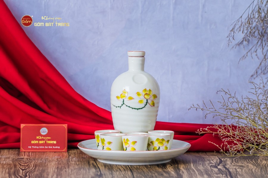Bộ Nậm Rượu Hoa Sen Vàng