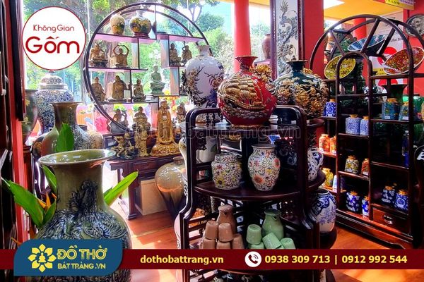 Mua bình hoa gốm sứ Bát Tràng sang trọng quận Tân Phú