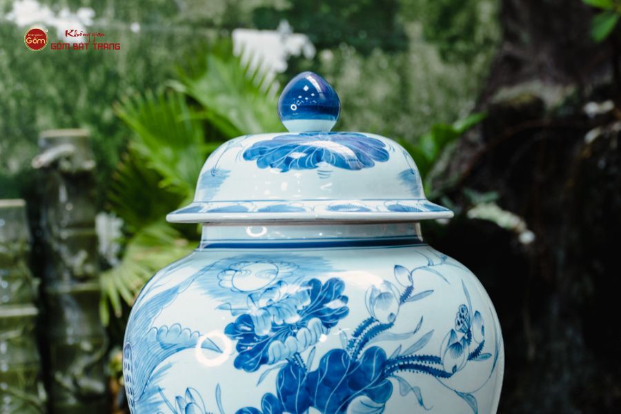 Chóe Men Lam Họa Tiết Hoa Sen