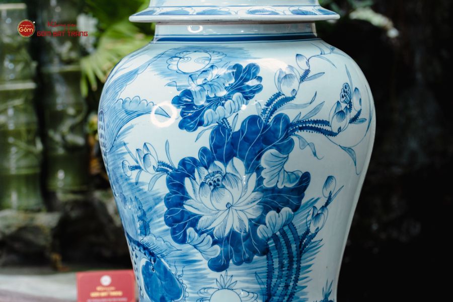 Chóe Men Lam Họa Tiết Hoa Sen