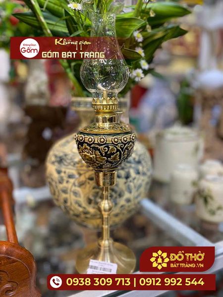 Ý nghĩa đèn dầu trên bàn thờ trong phong tục thờ cúng