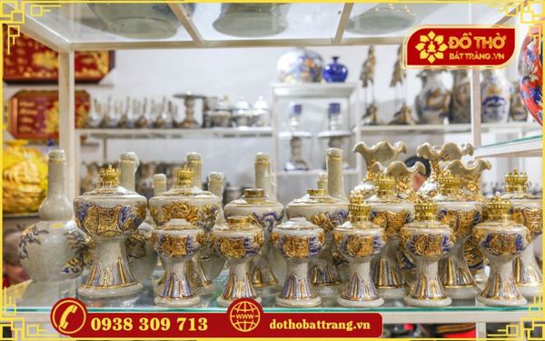 Mua đồ thờ gốm sứ Bát Tràng cho gia chủ mệnh Kim