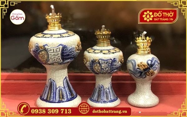 Đèn dầu thờ gốm sứ Bát Tràng – Tinh hoa truyền thống Việt Nam