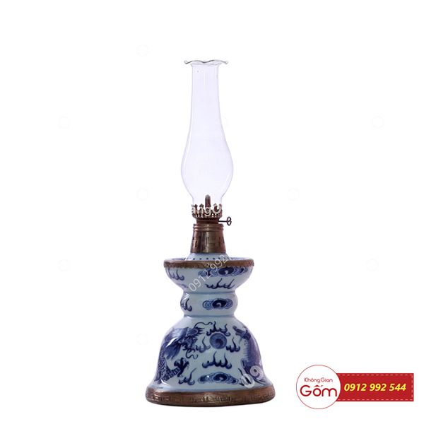 Đèn dầu trang trí bàn thờ gia tiên mua ở đâu, giá bán bao nhiêu tiền?