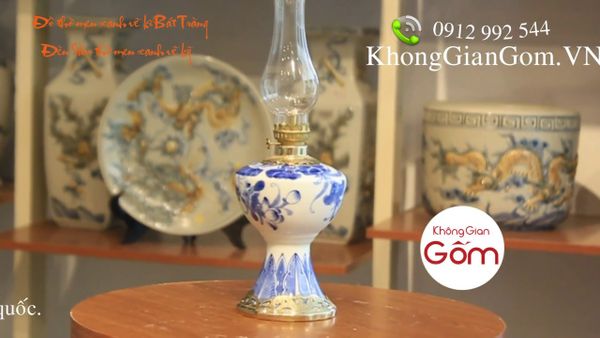 Đèn dầu trang trí bàn thờ gia tiên mua ở đâu, giá bán bao nhiêu tiền?