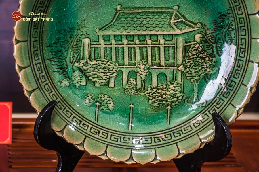 Đĩa Cảnh Trưng Bày Khắc Nổi Bến Nhà Rồng