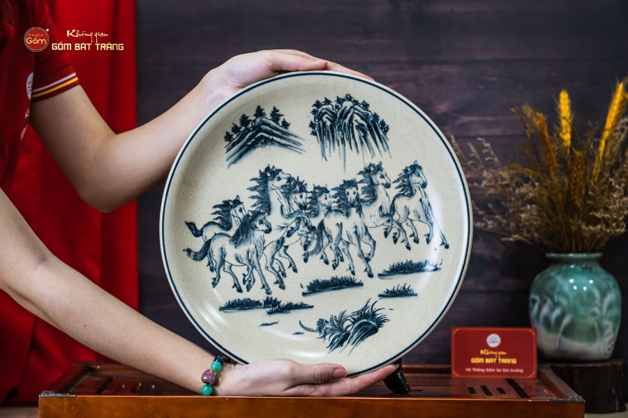 Đĩa Trưng Bày Men Rạn Bát Mã Truy Phong