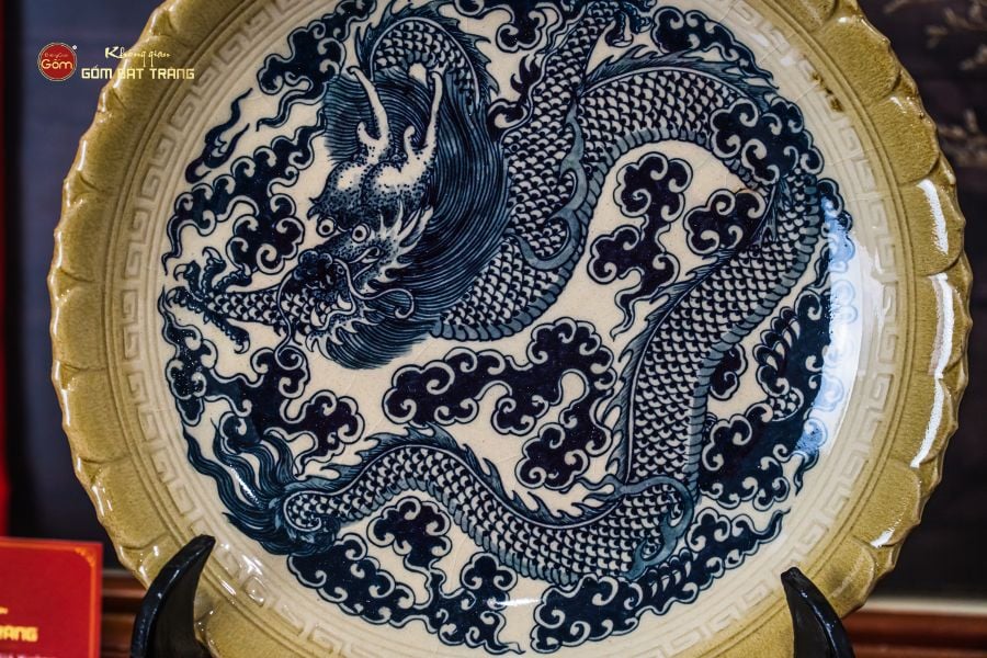 Đĩa Trưng Bày Men Hoàng Thổ Độc Long Đẳng Vân