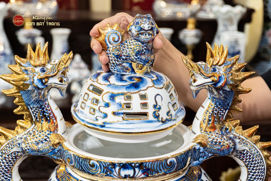 Đỉnh Hương Thờ Men Lam Vẽ Vàng Họa Tiết Thanh Long