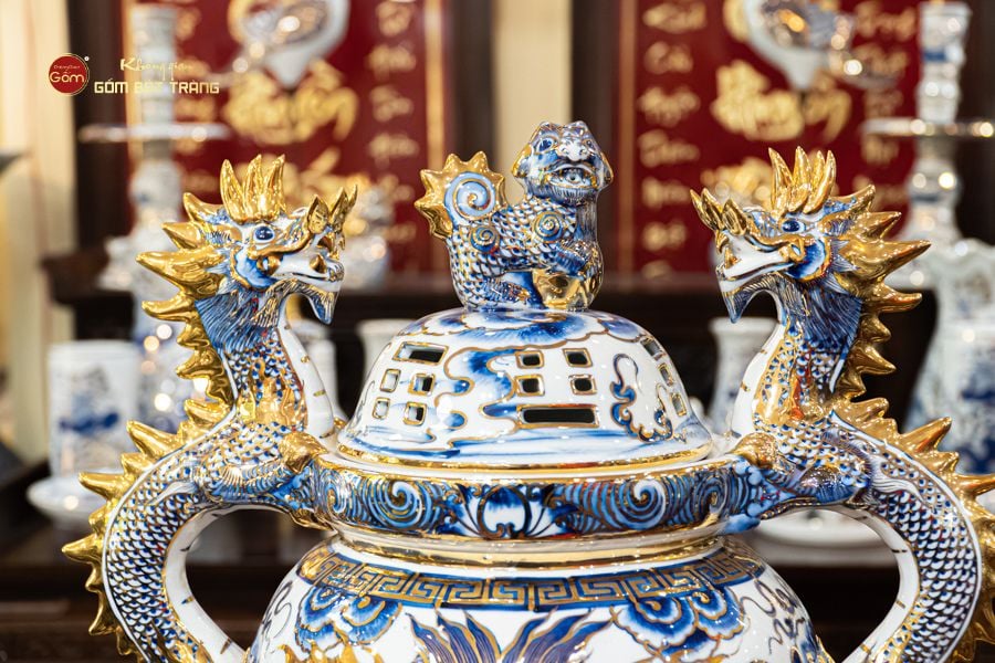 Đỉnh Hương Thờ Men Lam Vẽ Vàng Họa Tiết Thanh Long