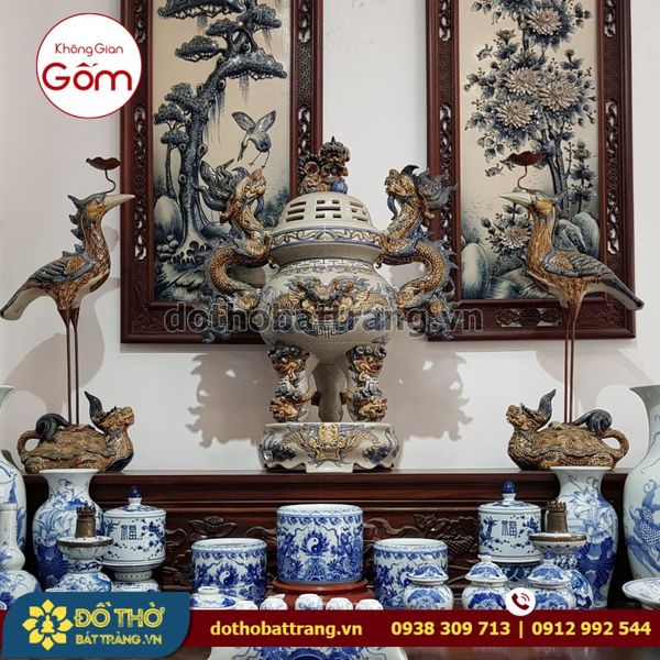 Cách bày trí bộ đồ thờ gia tiên gốm Bát Tràng chuẩn phong thủy