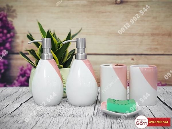 Xưởng sản xuất quà tặng doanh nghiệp ở hồ chí minh – in logo lên quà tặng cho doanh nghiệp giá rẻ