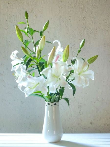 Gợi ý các mẫu hoa cắm bình đẹp, sang trọng chưng Tết
