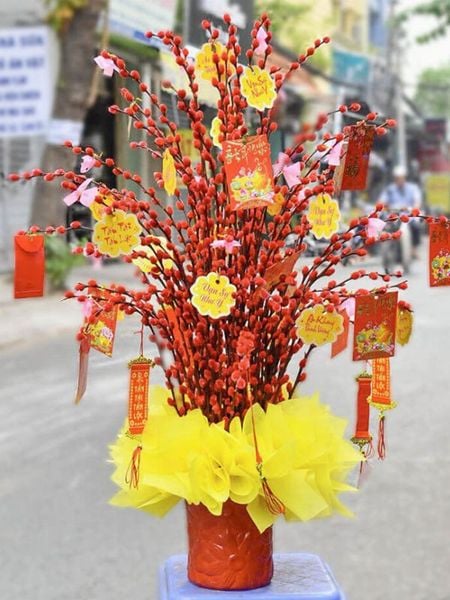 Gợi ý các mẫu hoa cắm bình đẹp, sang trọng chưng Tết