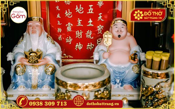 Có nên đặt bàn thờ Thần Tài hướng ra cửa không