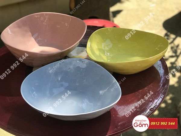 Hộp đựng mứt tết có nhạc mua ở đâu? giá bán bao nhiêu tiền?