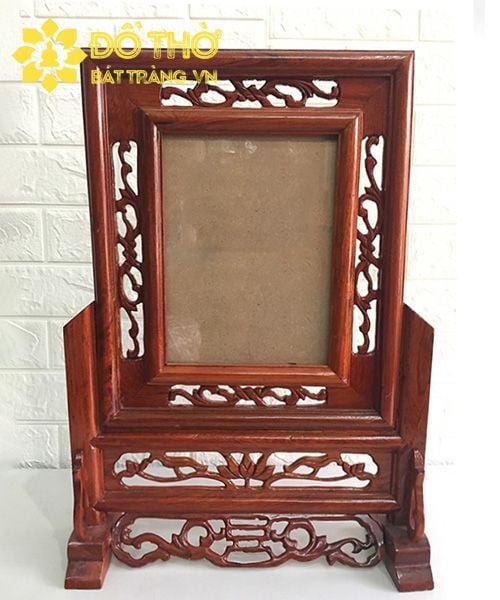 Khung hình thờ bằng gỗ TpHCM – Tại sao nên mua khung hình thờ bằng gỗ?