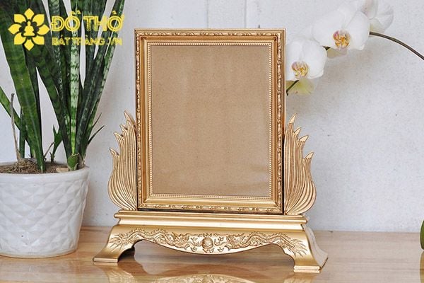 Mua khung hình thờ bằng nhựa TpHCM – Những lý do nên chọn khung nhựa?
