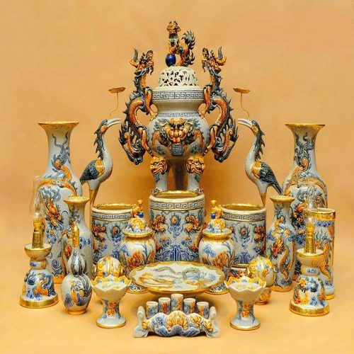 Đồ thờ cúng Bát Tràng – Cung cấp đồ thờ cúng, bàn thờ Bát Tràng chất lượng, đồ thờ cúng bằng gốm sứ