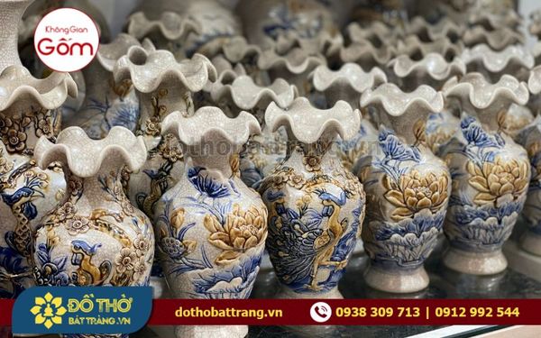 Cách bày trí bộ đồ thờ gia tiên gốm Bát Tràng chuẩn phong thủy