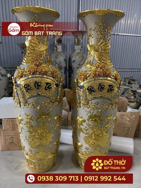 Những tác dụng phong thủy của lộc bình trên bàn thờ và cách sử dụng
