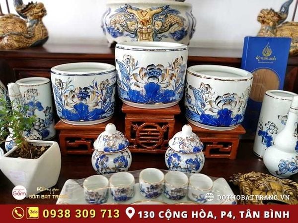 Bát hương thờ cúng gia tiên và vị trí đặt bát hương đúng cách trên bàn thờ
