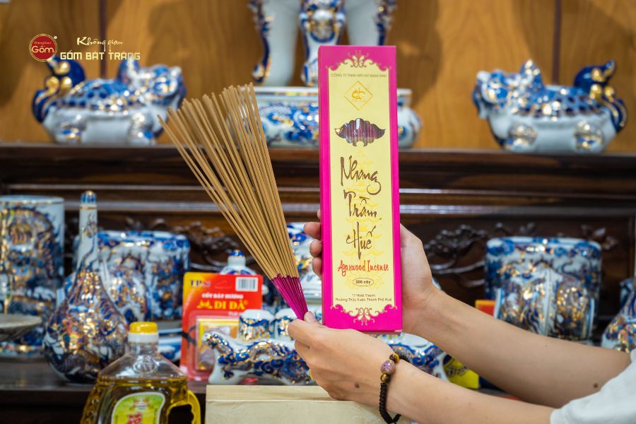 Nhang Trầm Huế (Hộp 200 cây)