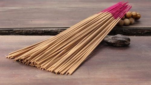 Nhang trầm hương nguyên chất được sản xuất như thế nào?