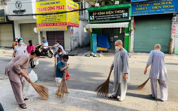 Những việc nên làm trong ngày Phật Đản Sanh