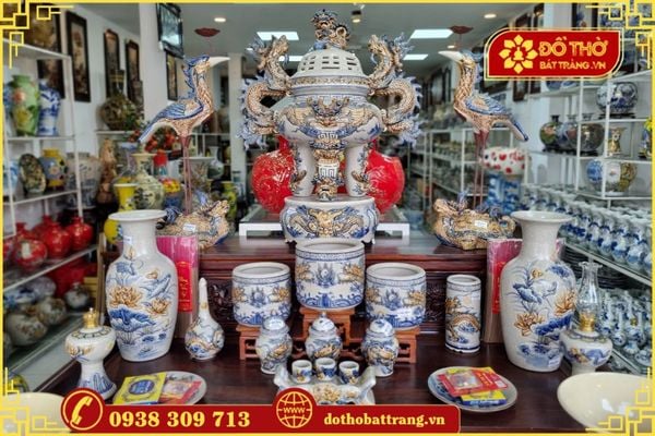 Mẫu bàn thờ gia tiên đẹp – Bộ đồ thờ gia tiên Bát Tràng đầy đủ