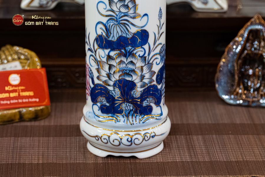 Ống Hương Thờ Kèm Đế Men Lam Vẽ Vàng Họa Tiết Hoa Sen
