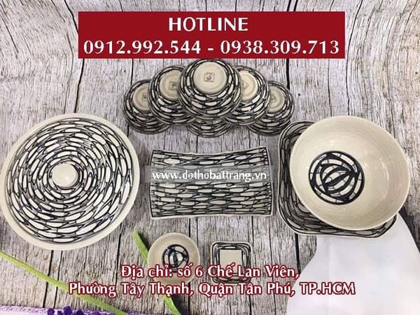 Đặt hàng bộ ấm chén quà tặng cho doanh nghiệp ở đâu đẹp và chất lượng ?